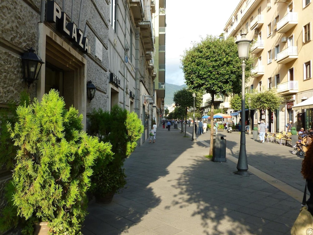 Hotel Plaza - Salerno