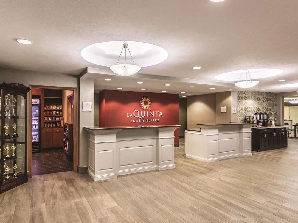La Quinta Inn & Suites By Wyndham Fargo-medical Center - North Dakota