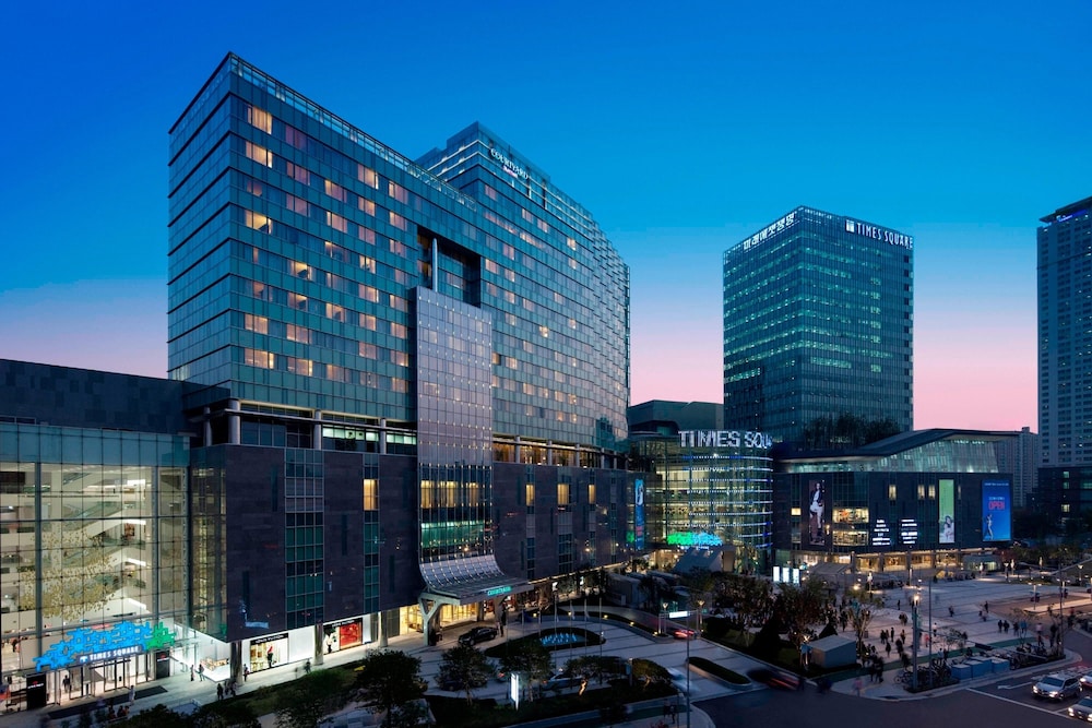 Courtyard By Marriott Seoul Times Square - Myeong-dong