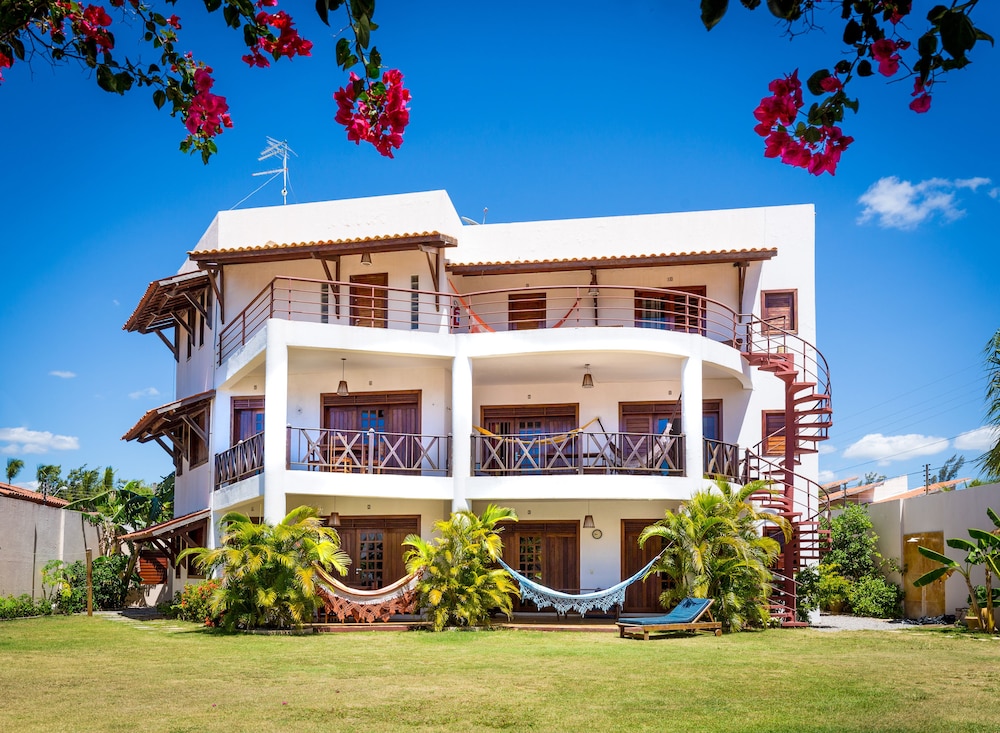 Hotel E Pousada Cumbuco Guesthouse - State of Ceará