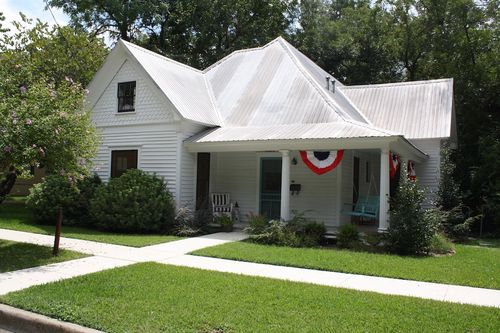 1895 Victorian Home Featured In - Waxahachie