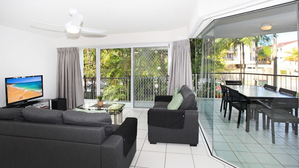 Location, Location, Location! For This 2 Bedroom Apartment In The Middle Of Everything - Mooloolaba