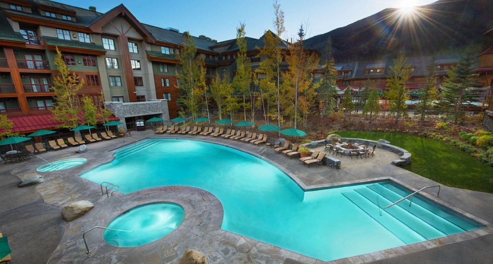 Located In Heavenly Village, Nearby Restaurants And Shopping, Ski Lift Outside ! - Lake Tahoe