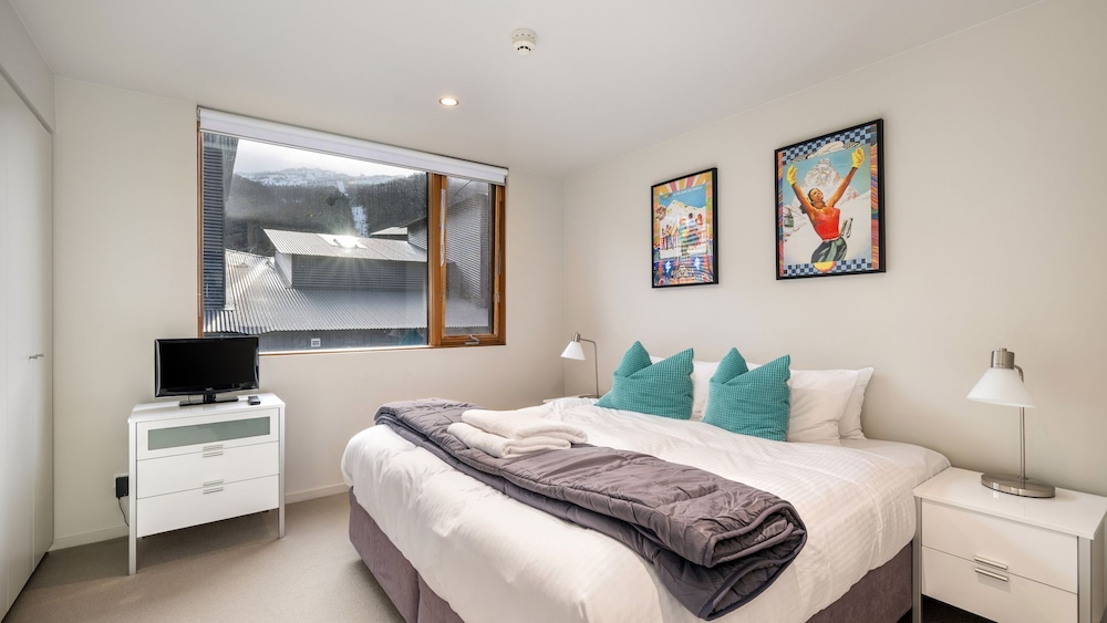 Modern 2 Bedroom Plus Loft  Chalet Close To Friday Flat - Thredbo