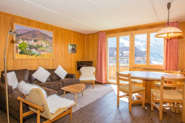 Vacation Apartment, Close To The Center, With A Magnificent View Of The Mountains. - Adelboden