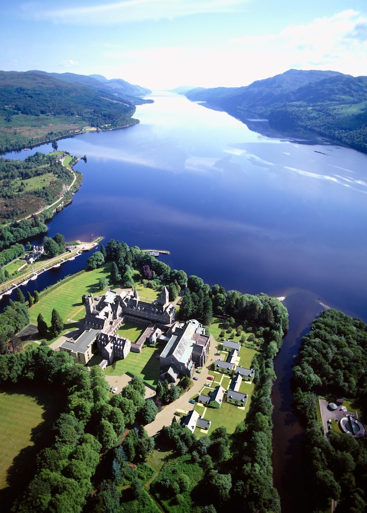 Spektakuläre, Romantische Unterkunft In Abtei Direkt Am Ufer Des Loch Ness! - Loch Ness