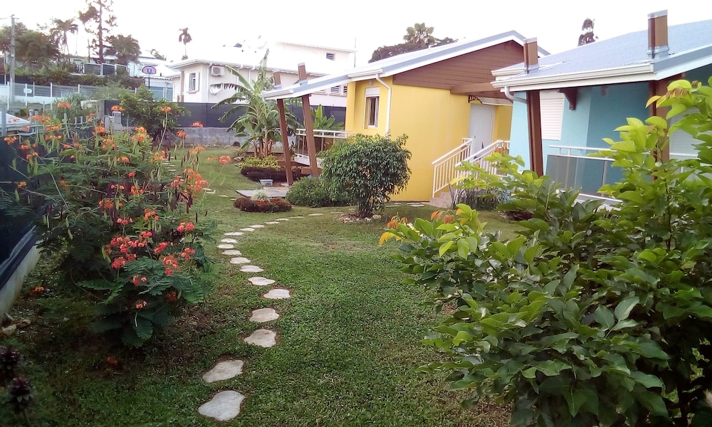 Comfortable Single-family House, With Sea View. - Guadeloupe