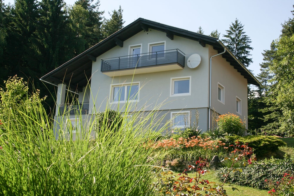 Holiday House On The Outskirts Of Klagenfurt With A Wonderful View - Klagenfurt am Wörthersee