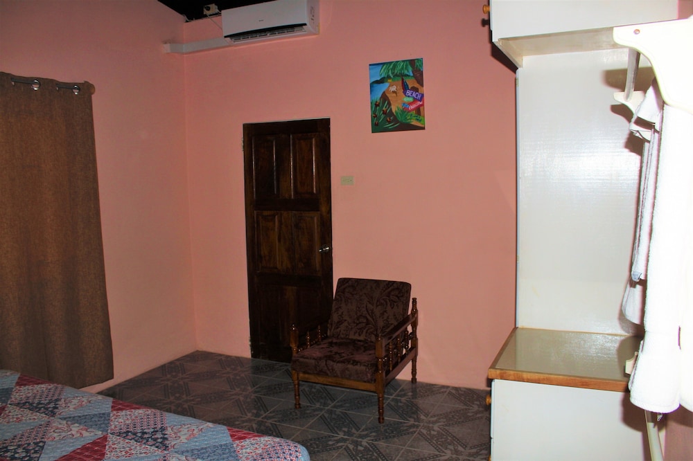 Birdie's Nest Holiday Apartments Are A Gem, Tucked Away Beside The Beach. - Tobago