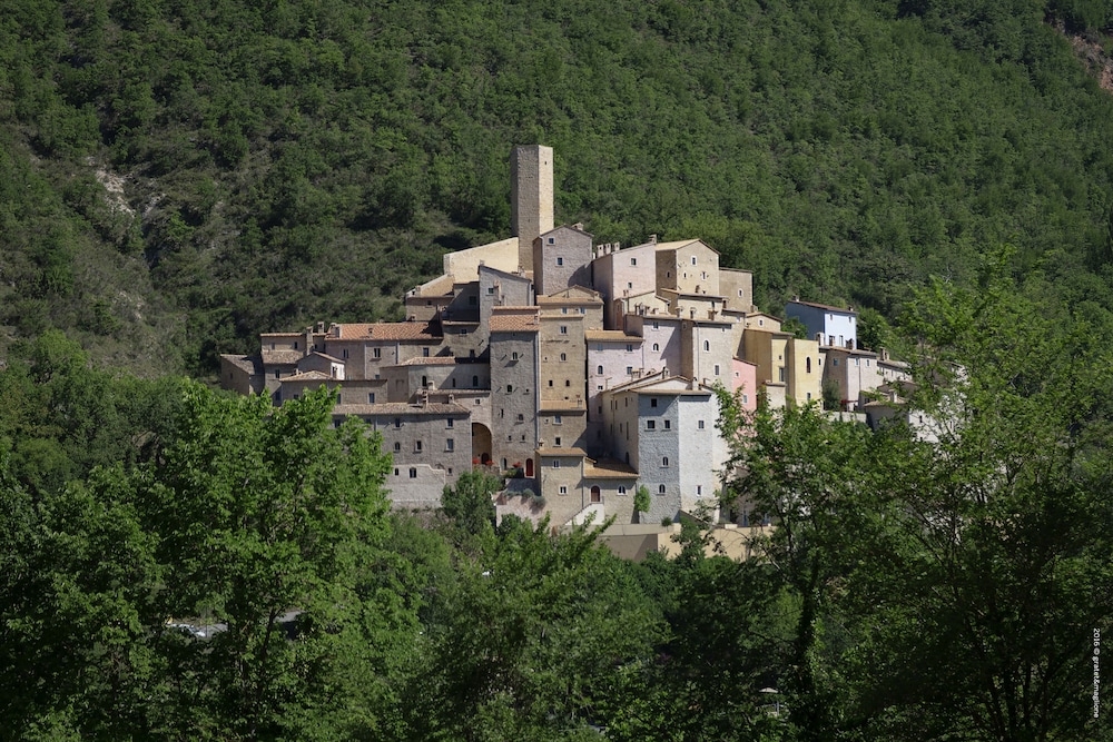 Castello Di Postignano Relais - Province of Perugia
