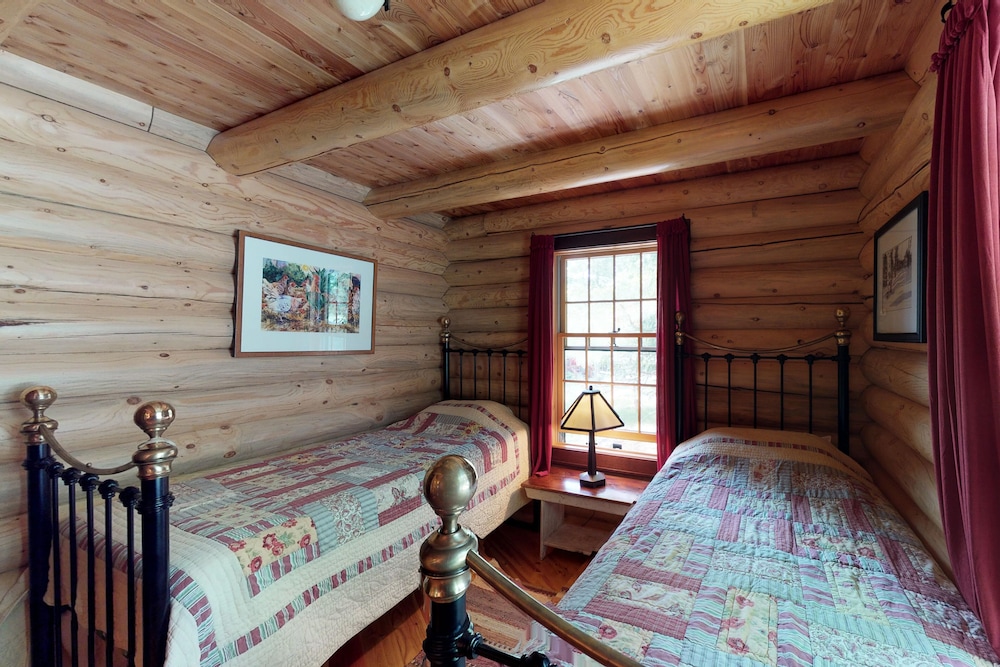 Shephard's Cabin - Maine