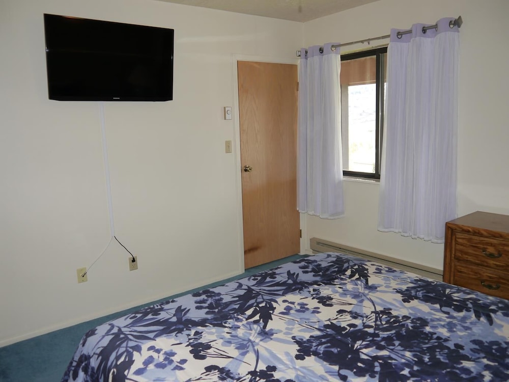 Great Location And Comfortable Accommodations With Beautiful Views. - Eden, UT