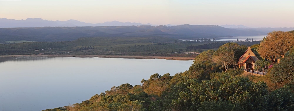 Eagles Nest Resort In The Garden Route Has Spectacular Lake And Mountain Views - Sedgefield