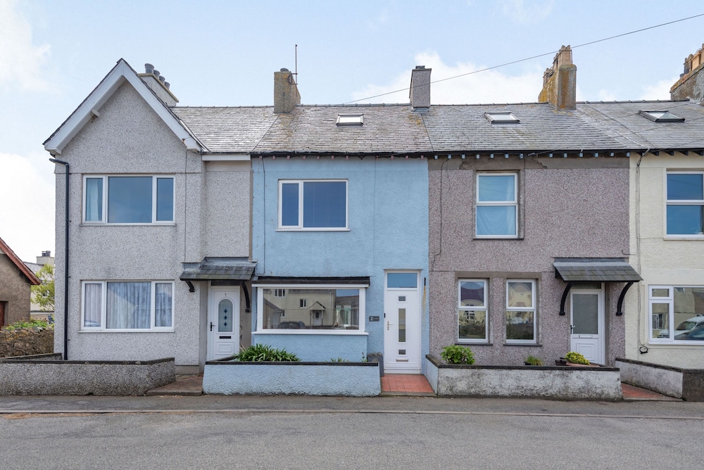2 Tregof Terrace - Anglesey