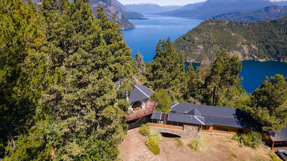 Arrayan Lake View Mountain Lodge & Casa De Te Arrayan - San Martin de los Andes