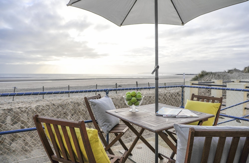 Beach Front Cottage With Direct Access To Stunning Sandy Beach, Dunes & Sea View - Camber Sands