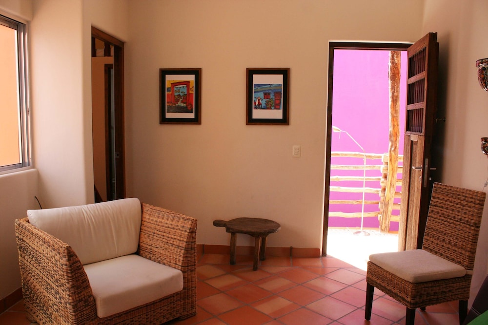 New 2 Chambres Dans Le Cœur Du Centre-ville. L'emplacement Est Parfait, éTapes De La Plage Nord! - Isla Mujeres