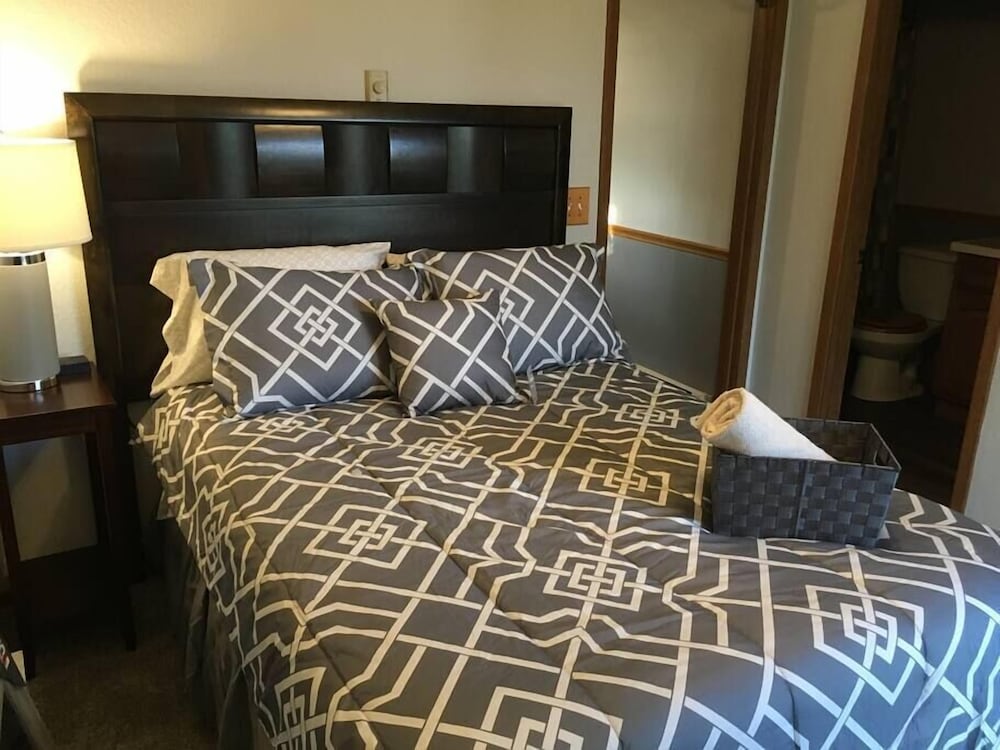 Fantastic 1-bedroom Property In Great Location! - Saint Joseph, MO