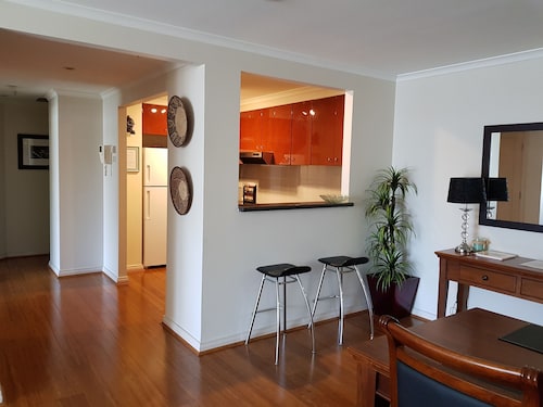 Luxury 2 Bedroom Apartment Sydney, Darling Harbour, Icc And Free Secure Parking - Hunters Hill