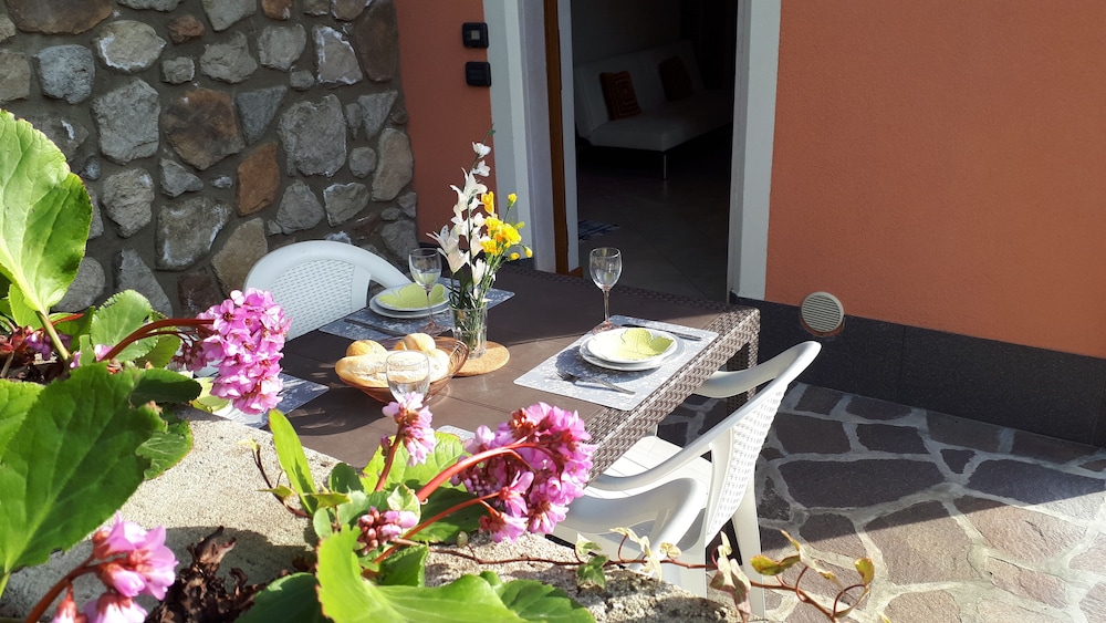 Stella Apartment With Lake And Monte Baldo View For 2/5 People - Limone Sul Garda