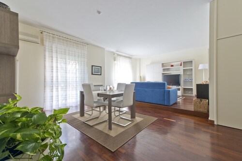 Un Confortable Apartamento Residencial Cerca Del Mar. - Valverde