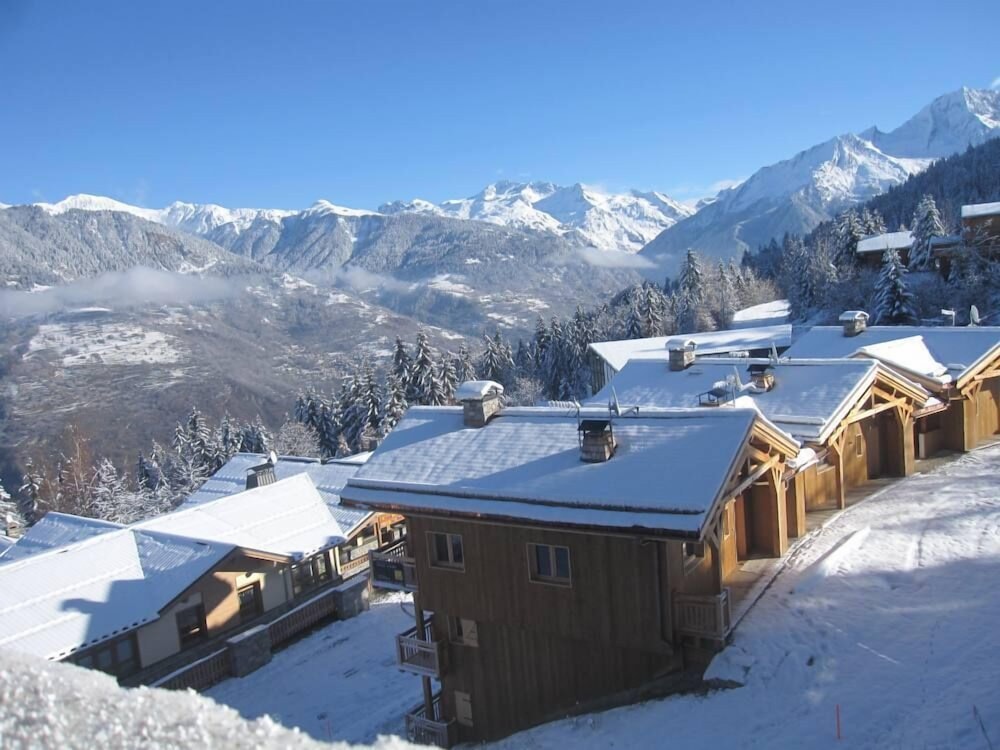 Courchevel / La Tania - Beau 3 Pièces  Ski Aux Pieds Des Pistes + Garage - Moutiers
