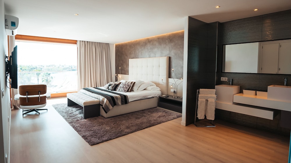 Luxe Appartement Met Uitzicht Op Het Strand En De Haven - Majorca