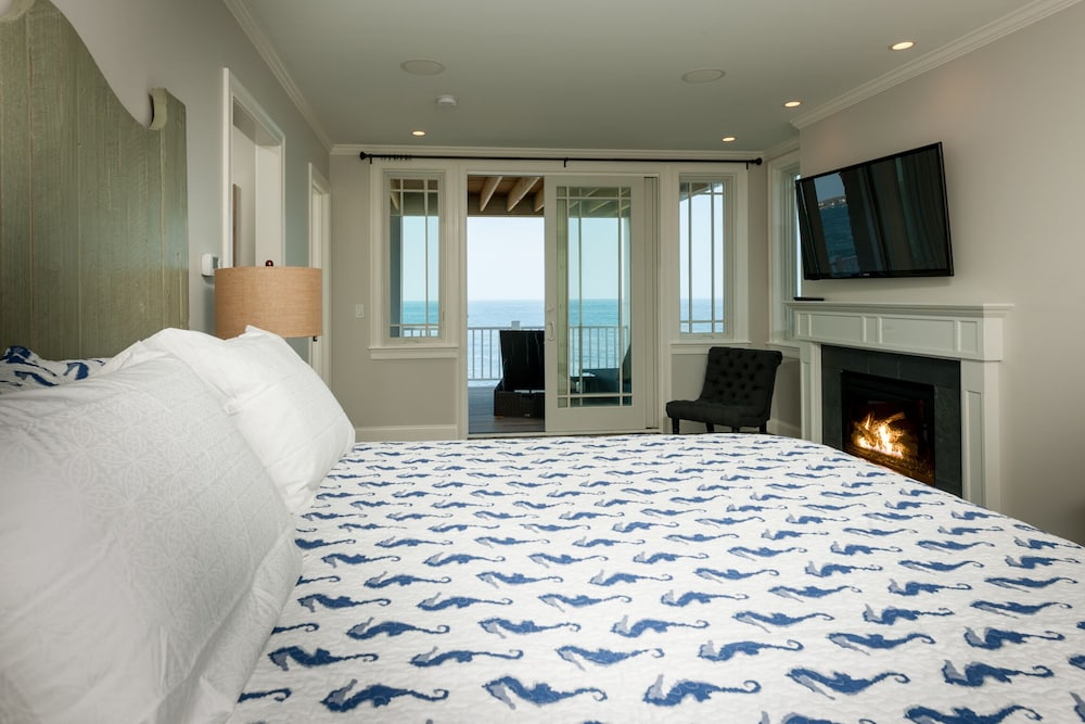 The Best In York  Amazing Unobstructed Bold Oceanfront Magnificent Views Galore - Portsmouth, NH