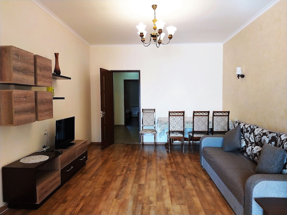Zara Apartment Yerevan - 예레반