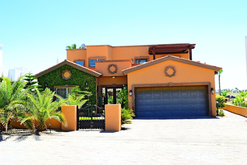 Casa Ensueño - Sobresaliente Casa De Cinco Habitaciones. - Puerto Peñasco