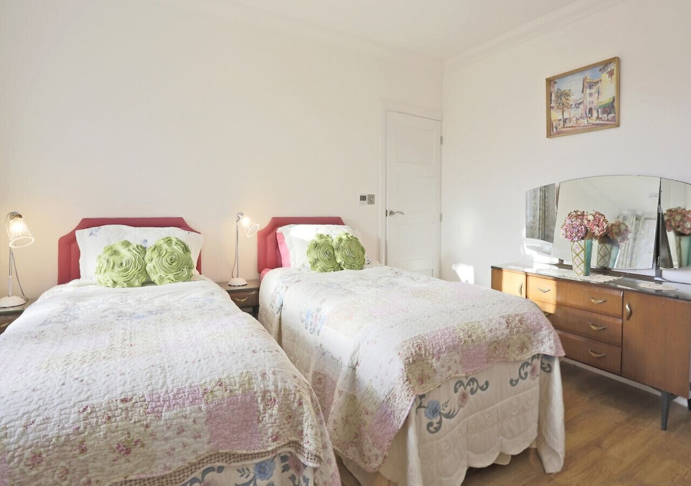 The Mews - One Bedroom Apartment, Sleeps 2 - Southwold