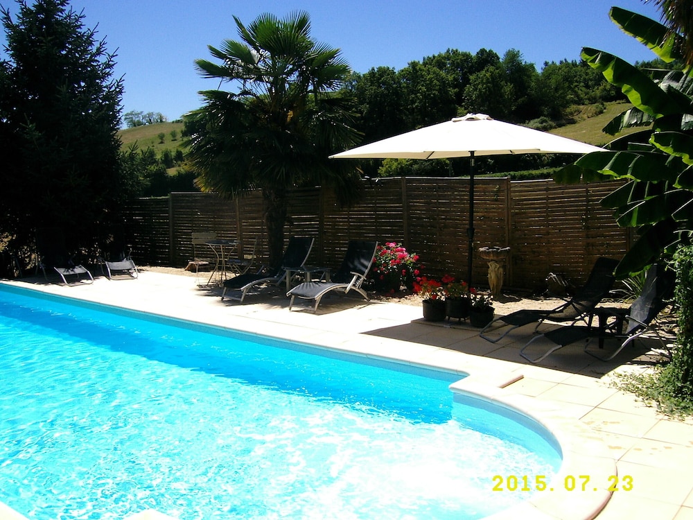 Country Cottage + Fabulous Views. Private Exclusive Pool.  Wifi.  Pets Welcome! - Périgord