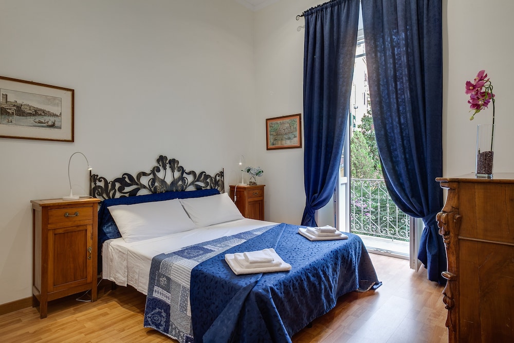 Apartment In The Center Of Rome A Few Steps From The Colosseum - Monti