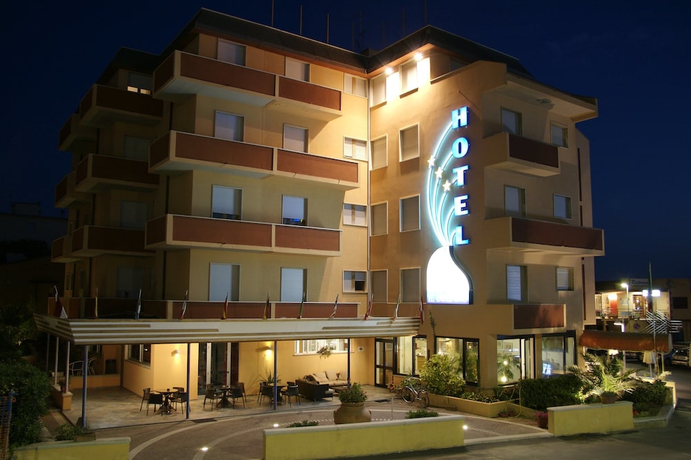 Hotel Il Delfino - Castagneto Carducci