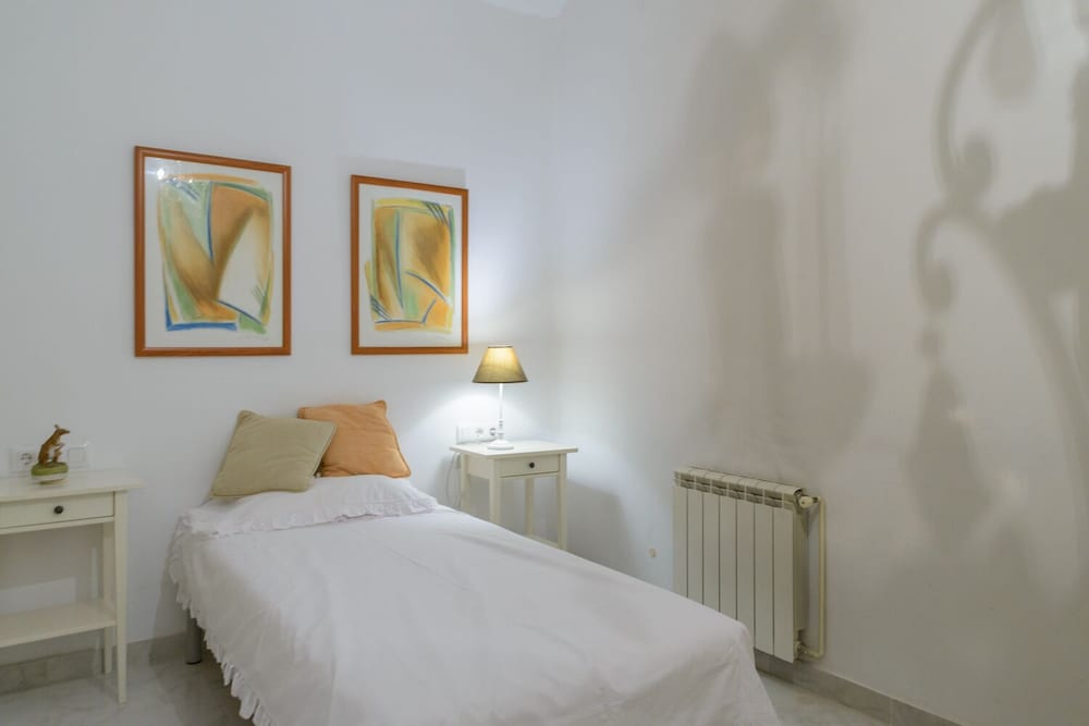 Lovely Apartment In Girona City Centre 10 Minutes Walk To The Old Town - 吉諾納