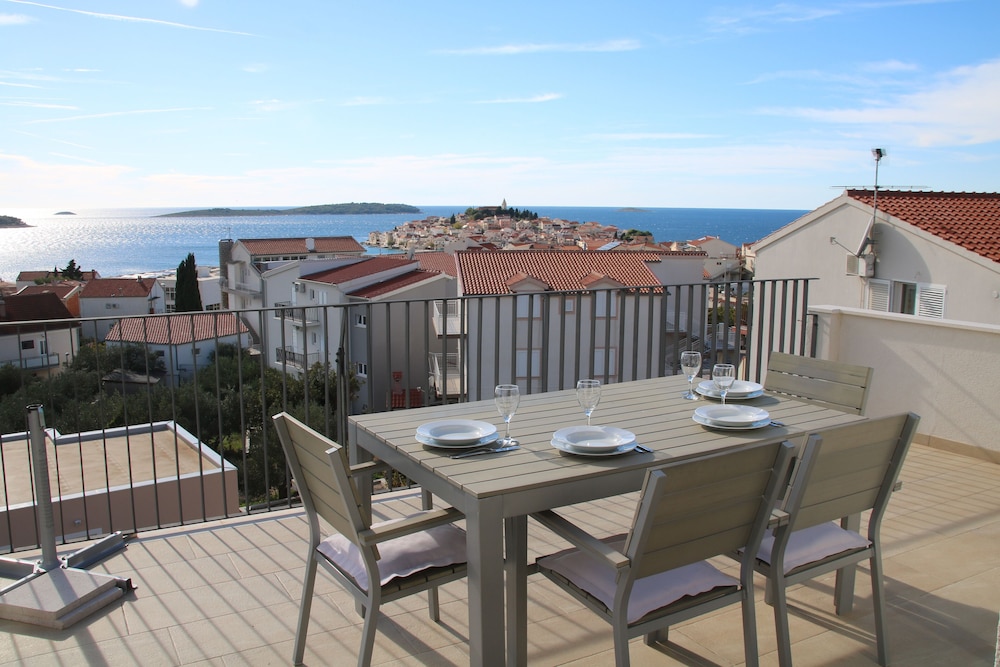Luxurious Penthouse With Wonderful Sea And Old Town View - Primošten