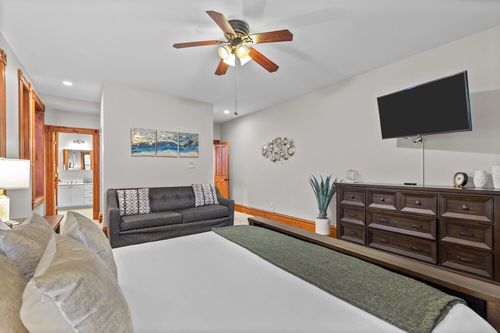 Busch Stadium St. Louis airbnb, hotels and vacation rentals