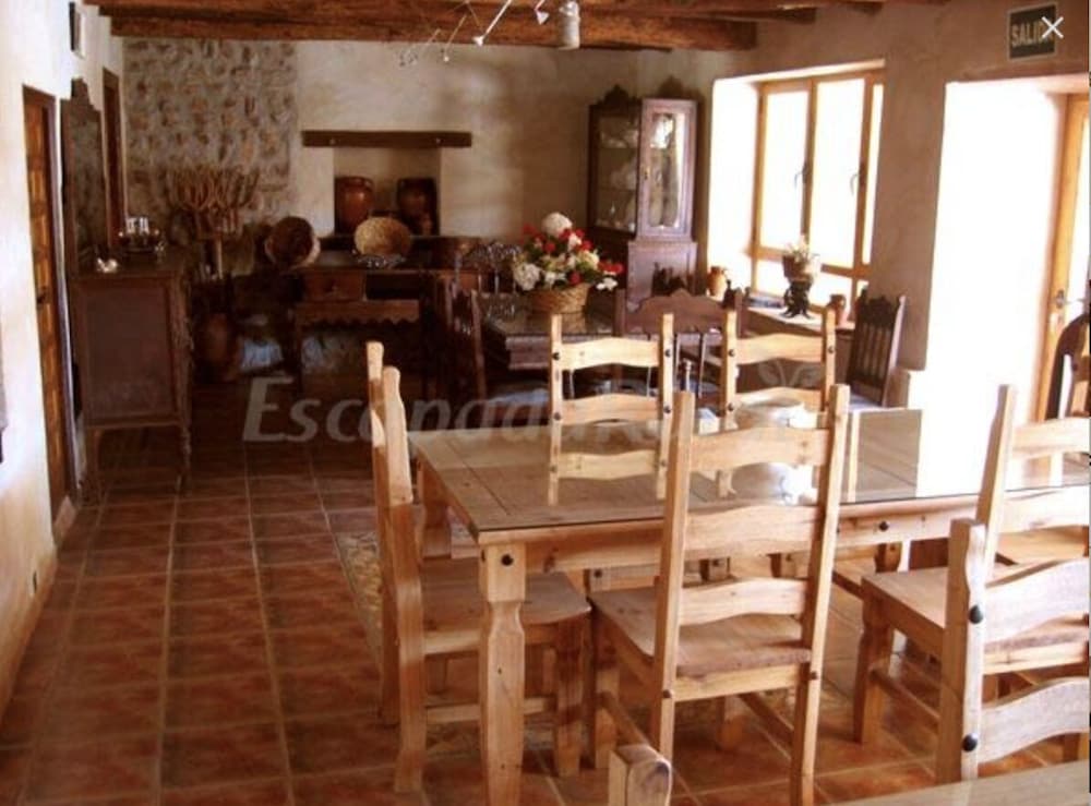 Casa Rural Arzobispo Mayoral (Molacillos) - Coreses