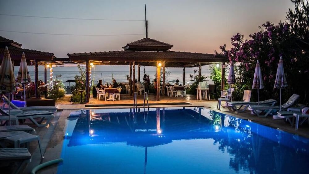 As Queen Beach Hotel - Kızılot