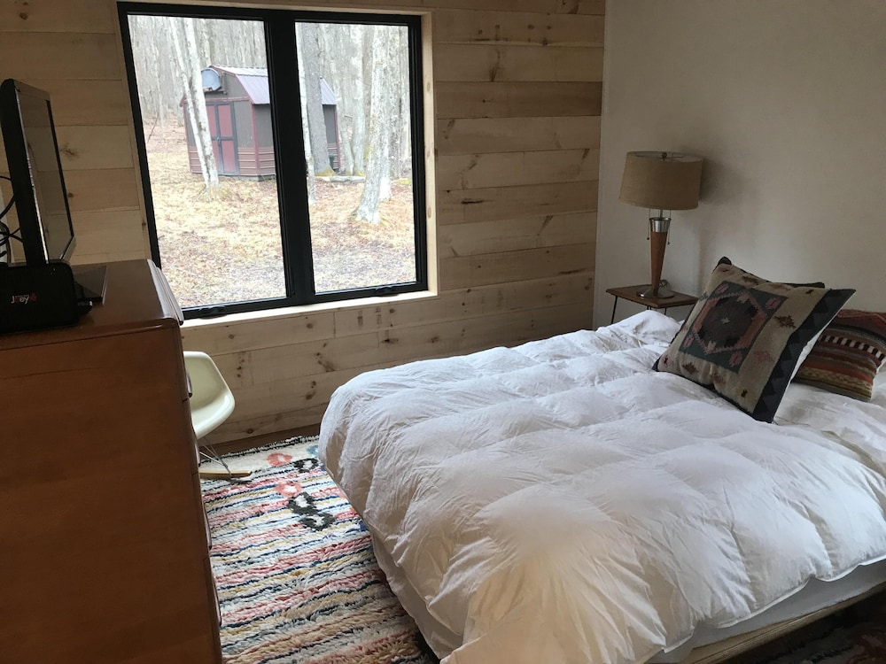Fantastic Nordic Modern Cabin On Five Idyllic Acres - 데이비스