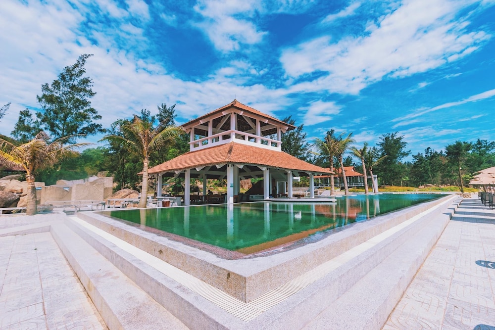Quynh Vien Resort - Ha Tinh