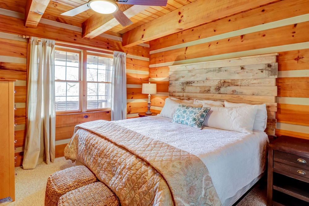 Log Cabin Classique Dans La Communauté Privée - Grand Porche Et Cheminée! - Cherokee
