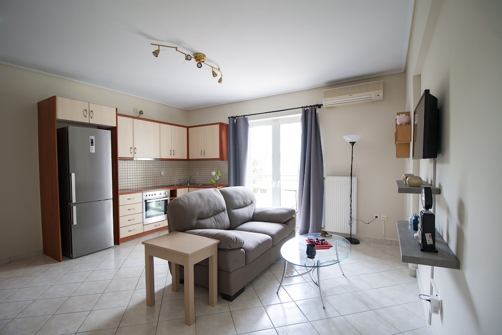 Cozy & Relaxing Apartment In Agia Paraskevi - Паллини