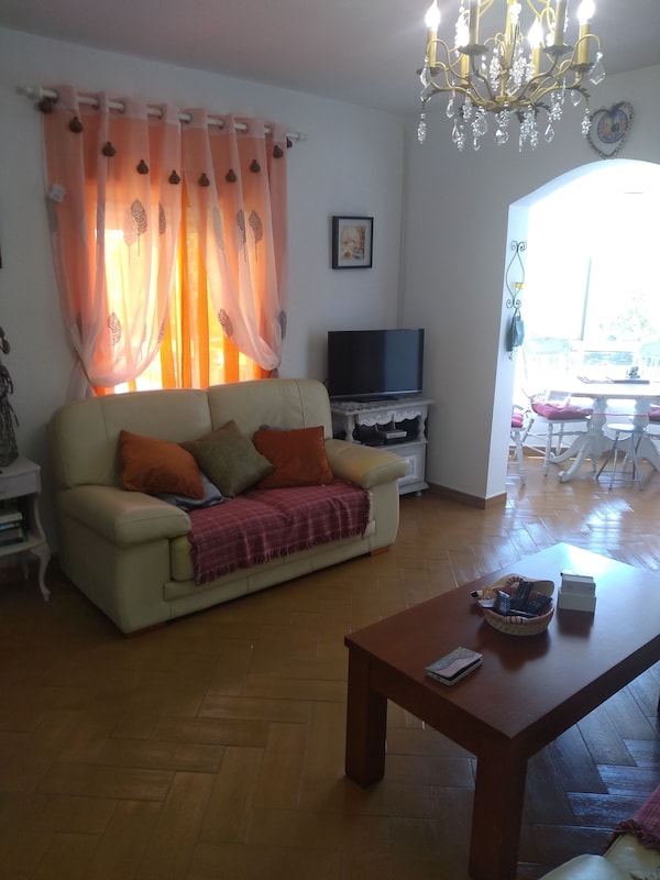 Apartamento De Tres Dormitorios En Torrevieja - Los Montesinos