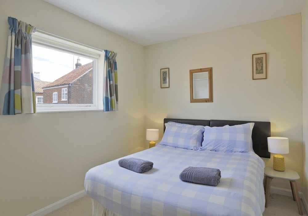Holeystone Cottage - Five Bedroom House, Sleeps 9 - Southwold
