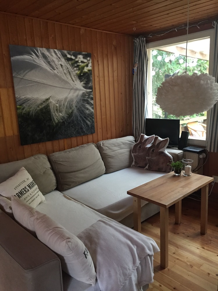 Maison De Vacances Confortable Dans Le Style Danois Avec Vue Sur Le Lac - Warin