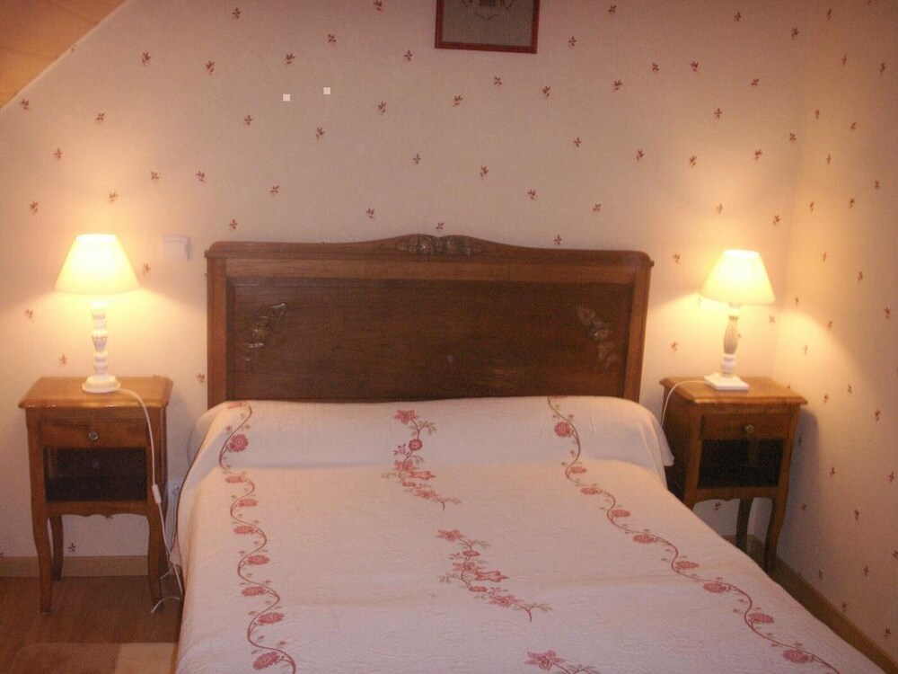 Gasthaus Saint-germain-de-salles, 2 Schlafzimmer, 4 Personen - Auvergne
