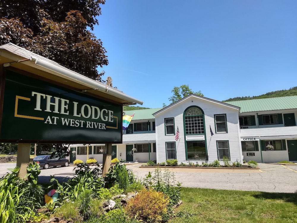 The Lodge at West River - Jamaica, VT