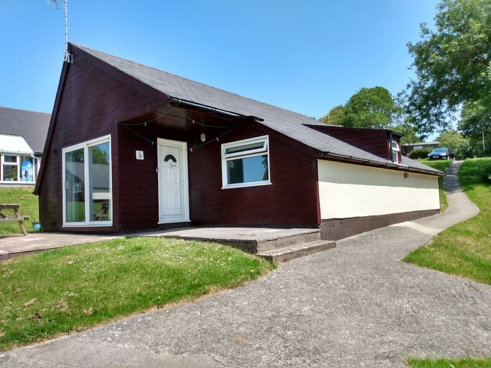 3 Bedroom, Self Catering Holiday Lodge,  Near Bude. - Cornwall