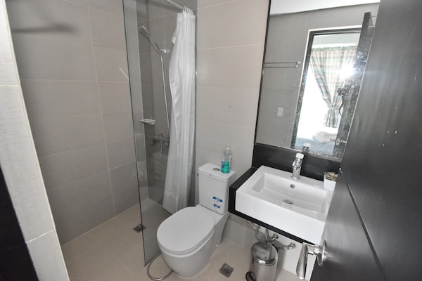 1 Camera Da Letto Br In Oceanway Residences - Malay